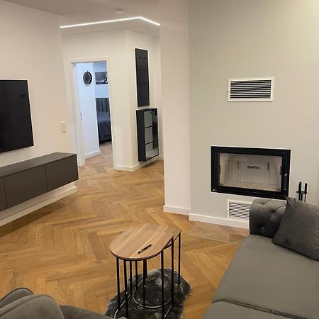 Neubau Apartment Mit Kamin Und Terrasse In Premium Lage Parkplatz Inklusive Bielefeld Extérieur photo