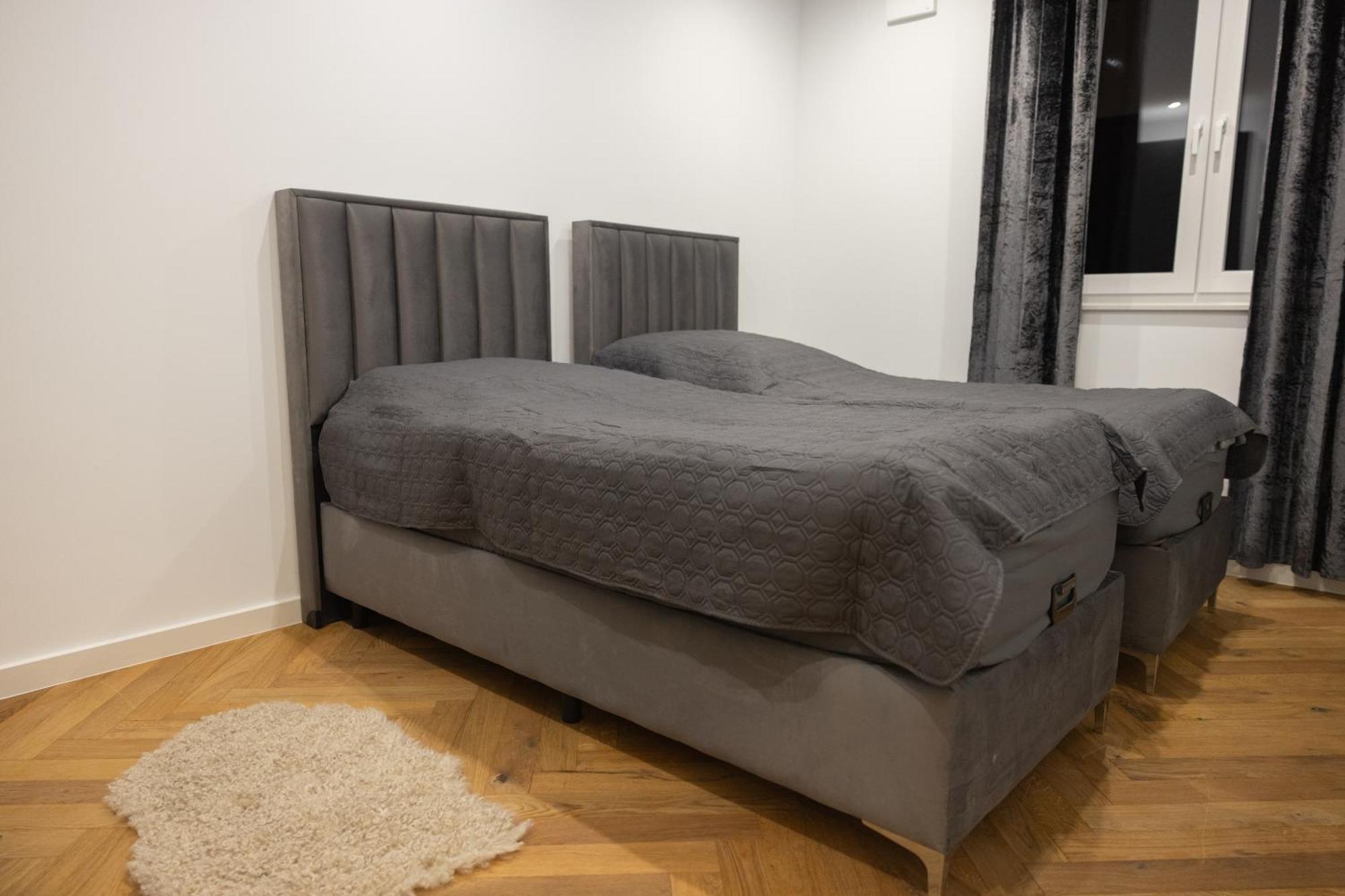 Neubau Apartment Mit Kamin Und Terrasse In Premium Lage Parkplatz Inklusive Bielefeld Extérieur photo