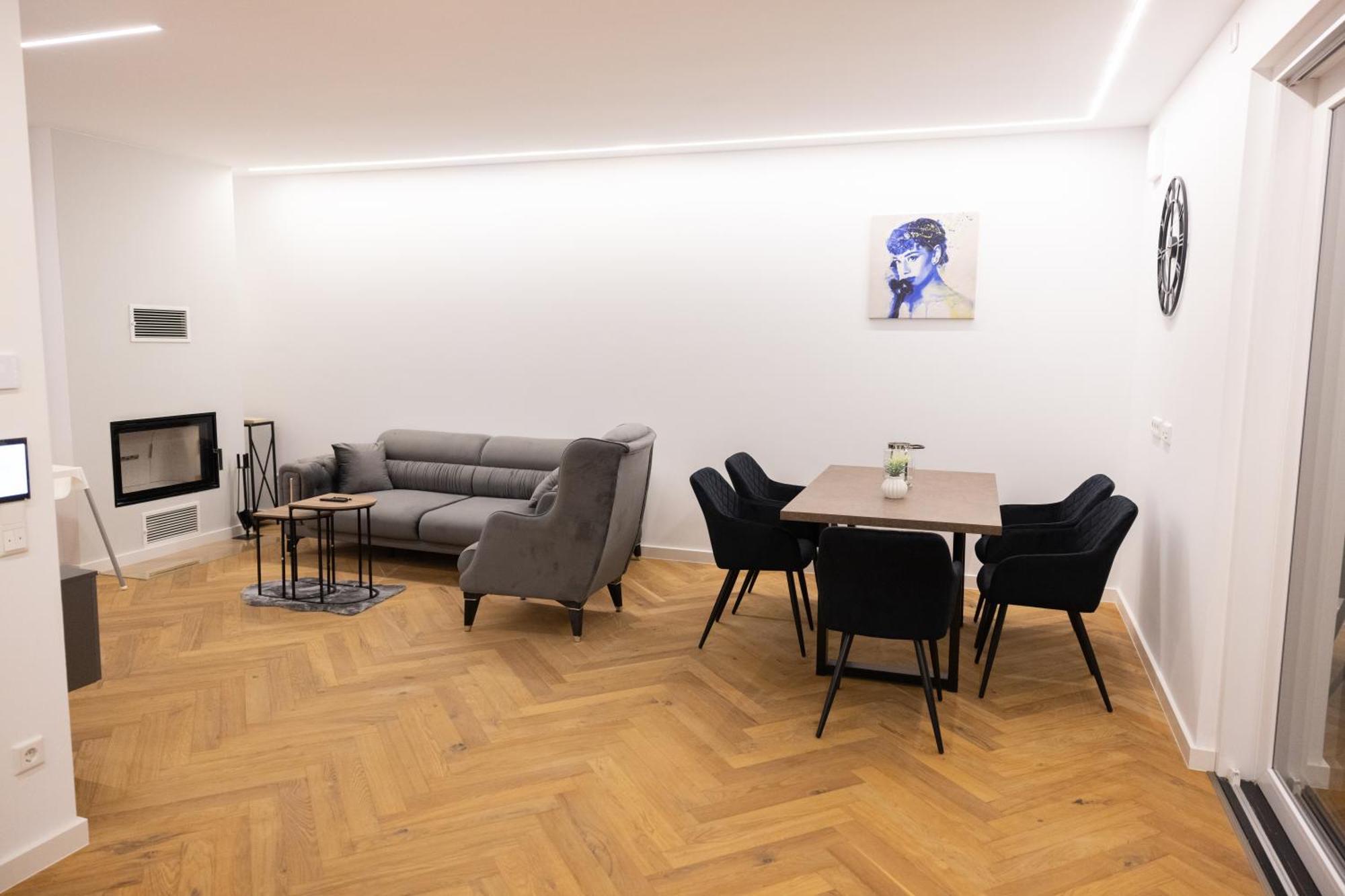 Neubau Apartment Mit Kamin Und Terrasse In Premium Lage Parkplatz Inklusive Bielefeld Extérieur photo